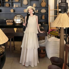 批发白玉兰新<b class='q'>春</b>法式度假风名媛千金雪纺蛋糕裙气质无袖挂脖连衣裙夏