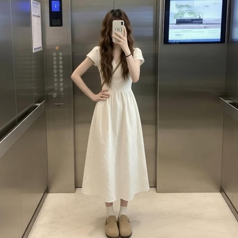 부드러운 바람 화이트 반팔 여성 드레스 2026 여름 새로운 프랑스식 길다 치마 자이언트 잘 생긴 품격 작은 키