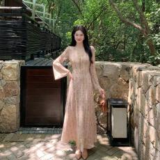批发凌茜恣禾山茶庄园记'法式碎花喇叭袖连衣裙女早秋长袖V领收腰长裙