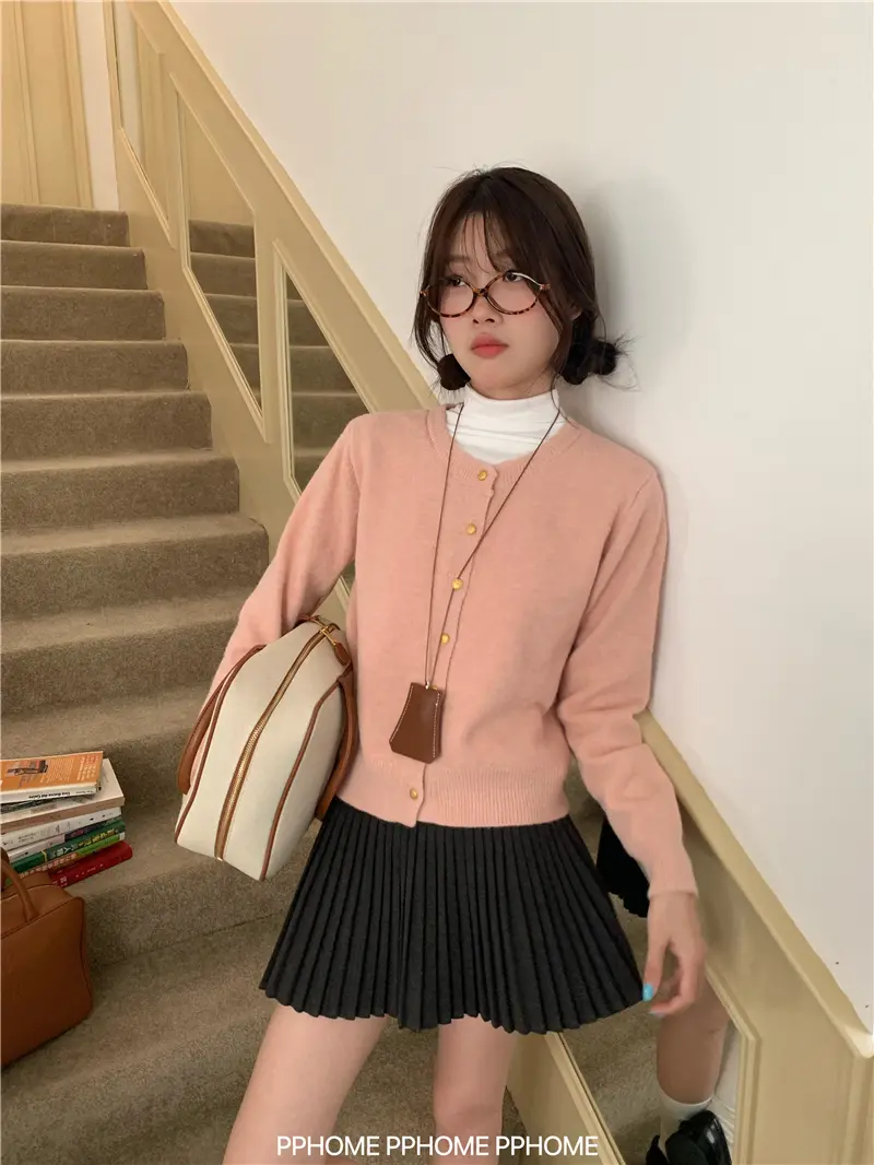 골드 버튼 라운드넥 가디건 상세 이미지 25