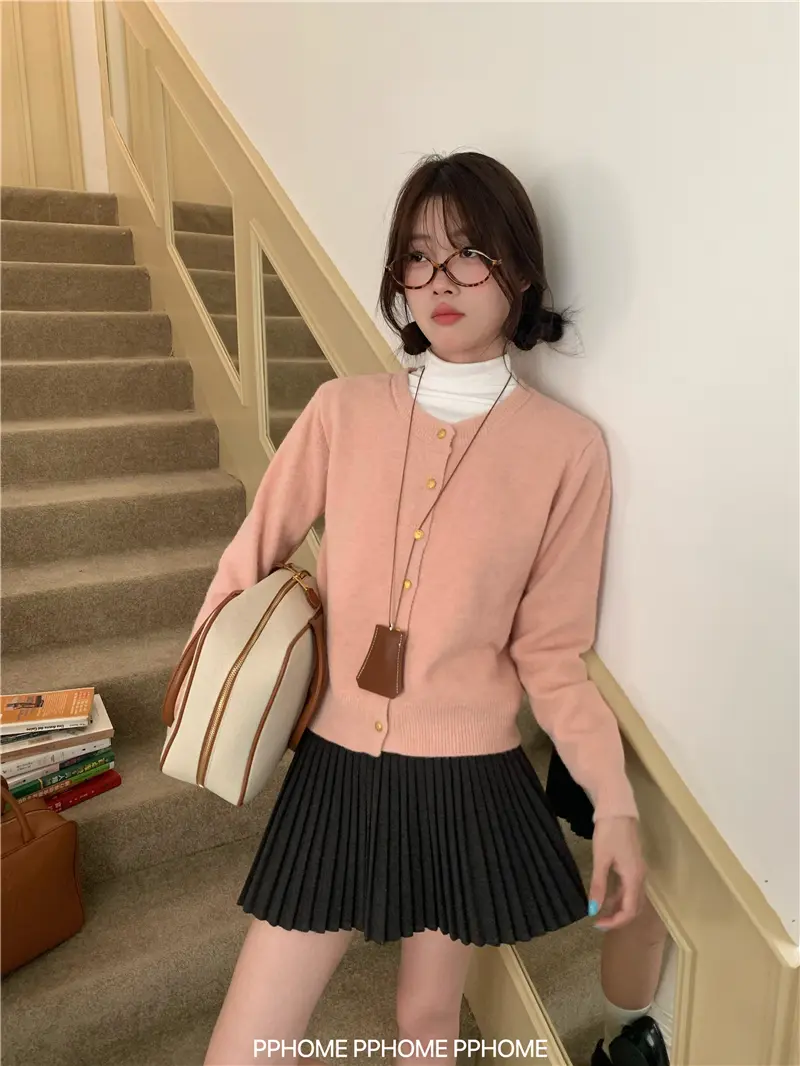 골드 버튼 라운드넥 가디건 상세 이미지 26