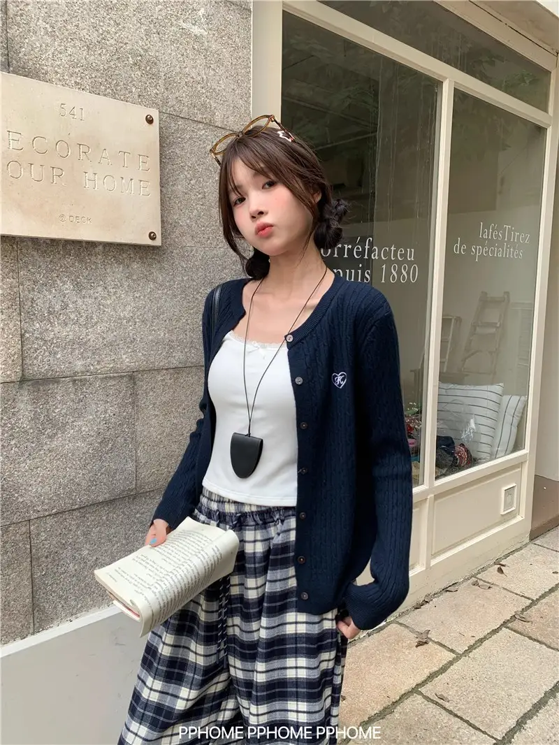 꽈배기 라운드넥 가디건 상세 이미지 3