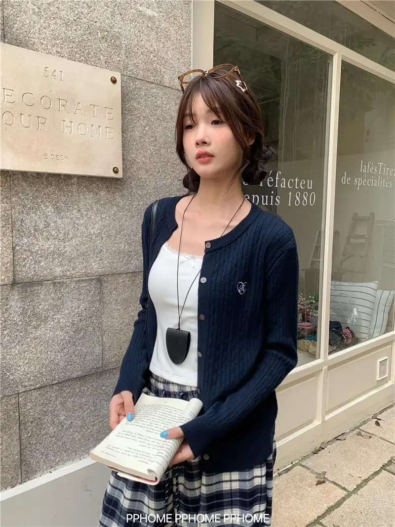 꽈배기 라운드넥 가디건 상세 이미지 4