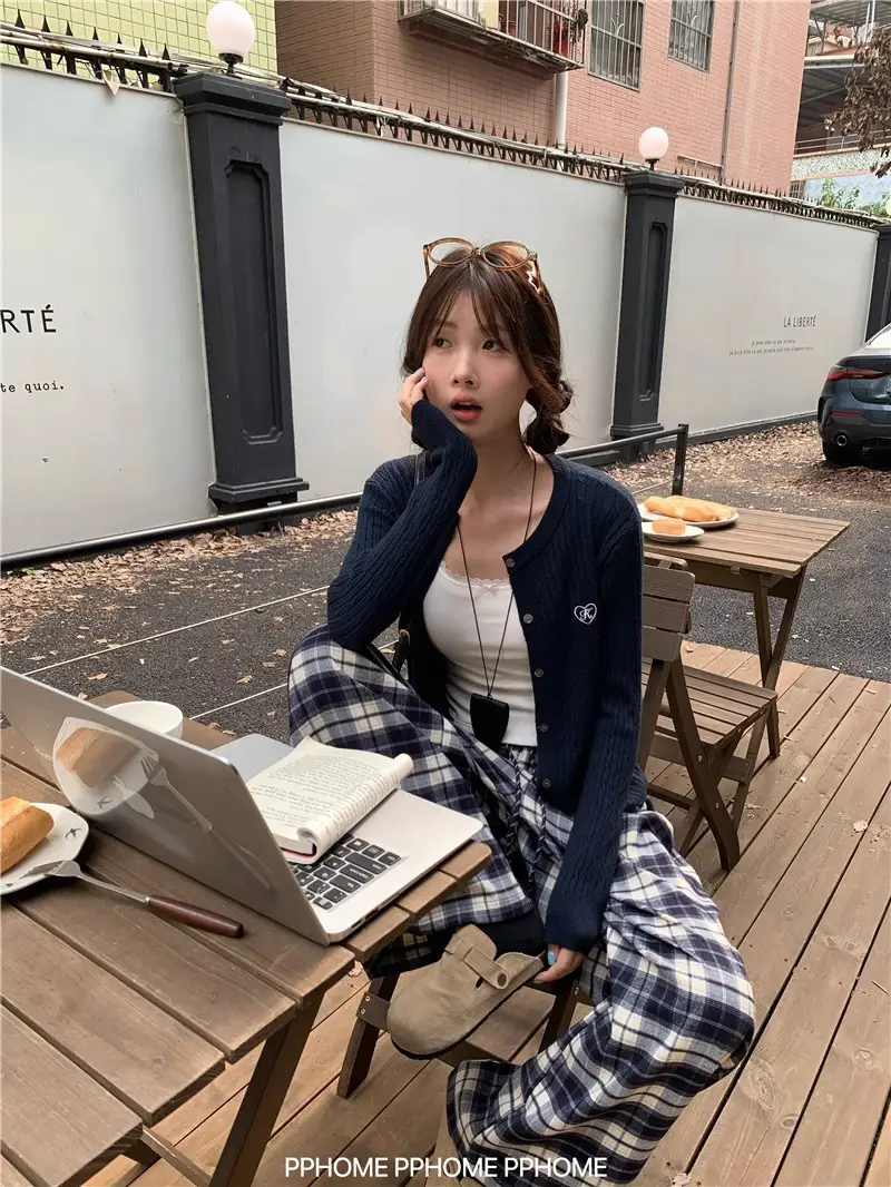 꽈배기 라운드넥 가디건 상세 이미지 13