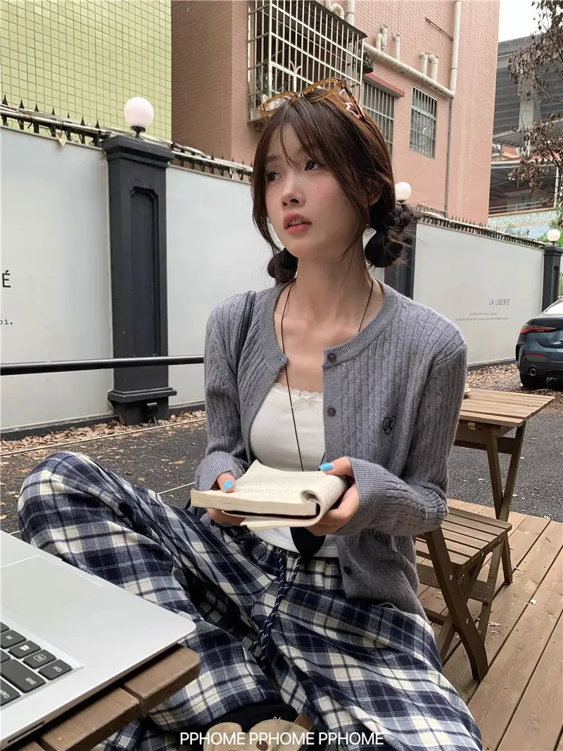 꽈배기 라운드넥 가디건 상세 이미지 18