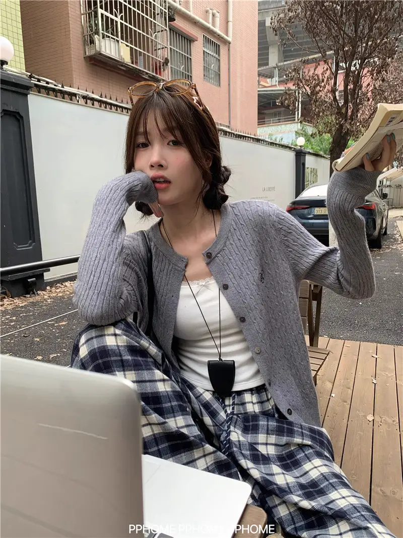 꽈배기 라운드넥 가디건 상세 이미지 19