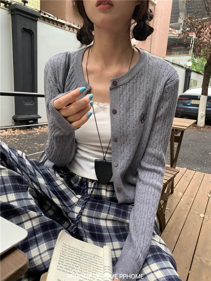 꽈배기 라운드넥 가디건 상세 이미지 24