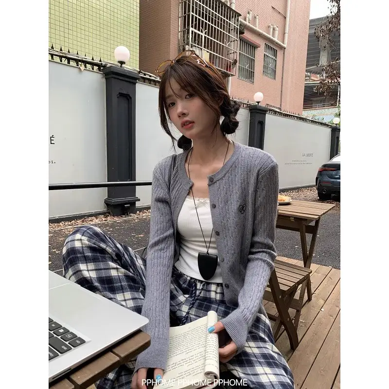 꽈배기 라운드넥 가디건 상세 이미지 35