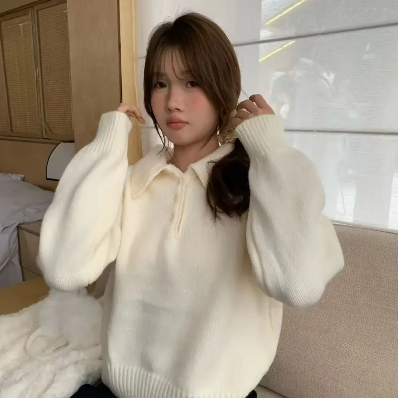 폴드 칼라 버튼 니트 상세 이미지 1