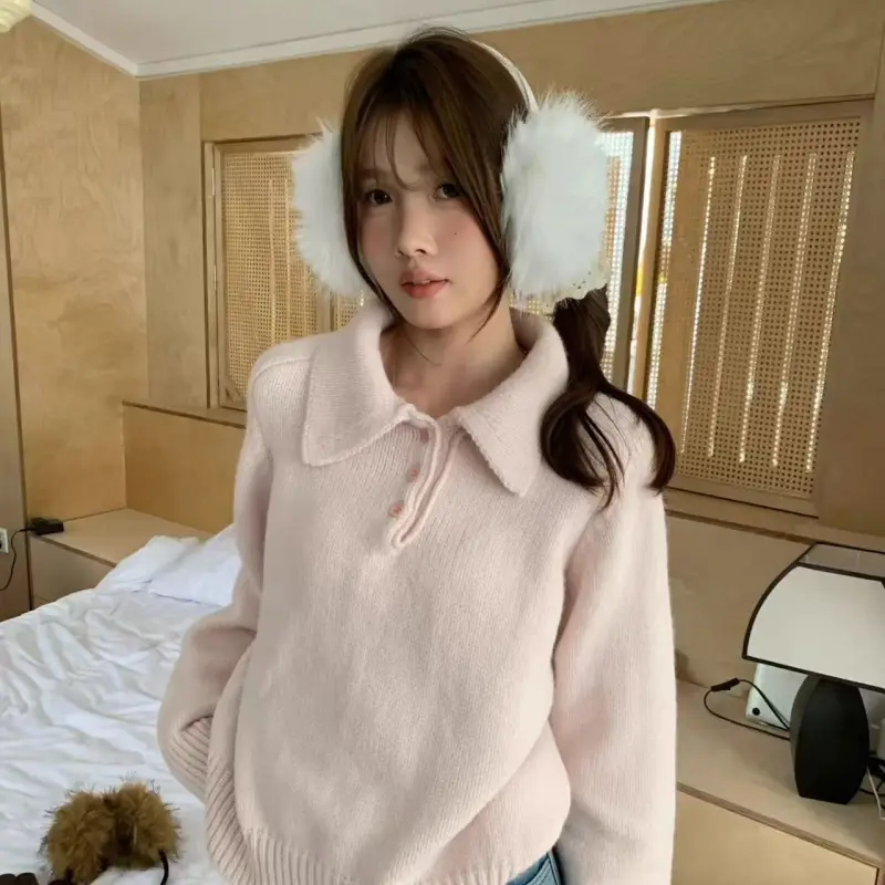 폴드 칼라 버튼 니트