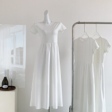 批发实拍  2025夏季新款名媛女神范长裙高级感海边度假白色<b class='q'>连衣裙</b>