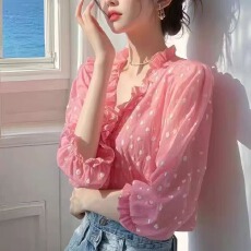 批发﹣有－2026夏季新款粉色波点木耳边衬衫v领漂亮绝美小衫上衣