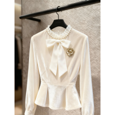 批发<b class='q'>白色</b>蝴蝶结丝绒<b class='q'>衬衫女</b>冬季法式轻奢高端小香风巨好看气质掐腰上衣