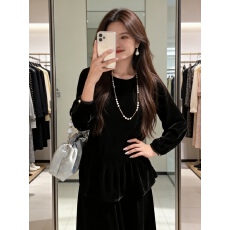 批发AI图有货 2026春秋新款<b class='q'>长袖</b>圆领黑色丝绒上衣女荷叶边套头衬衫