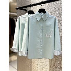 批发已量产+有货 2026春夏季条纹拼接<b class='q'>衬衫</b><b class='q'>长袖</b>轻通勤上衣早春绿色<b class='q'>衬衣</b>