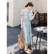 批发实拍有货2026夏季新款绣花天丝短袖<b class='q'>两件套连衣裙</b>女法式显瘦长裙