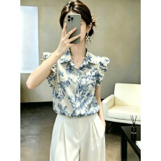 批发专柜品质 港风复古时尚<b class='q'>衬衫</b>女2026夏季新款显瘦小衫碎花<b class='q'>短袖</b>