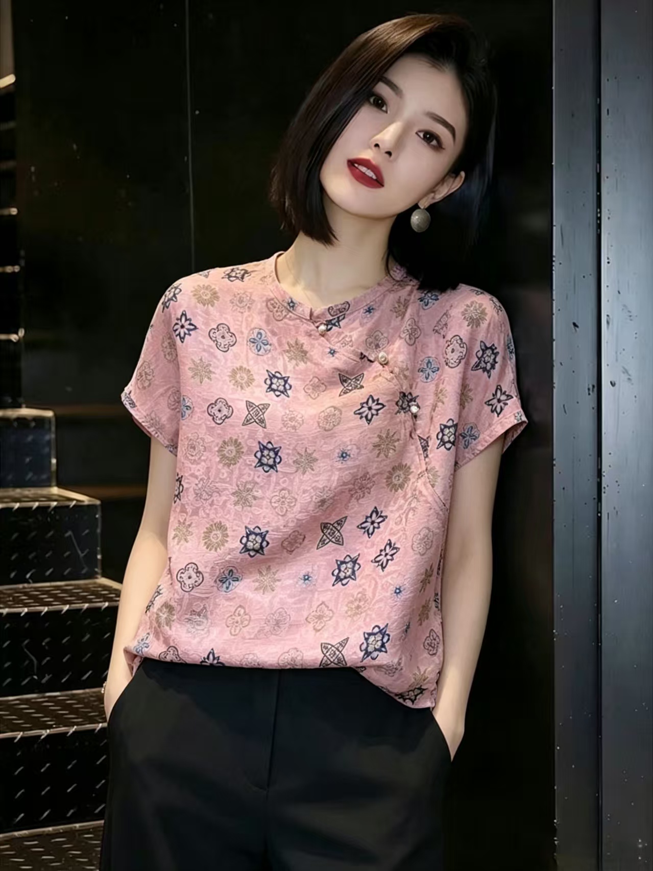 높은 품질 실크 샹윈사 2026 여름 새로운 중식 국풍 라운드 넥 프린트 반팔 셔츠 여성 짧은 맨위
