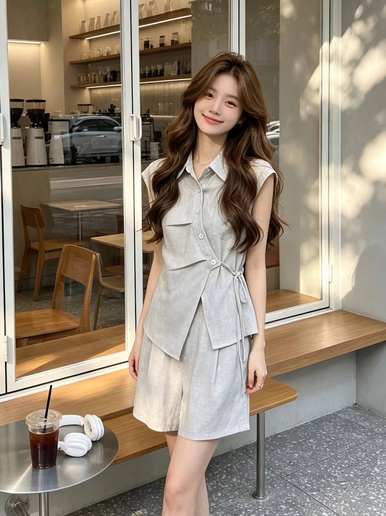 카운터 품질 슈퍼 화재 아니요 명중 섹션 세트 2026 여름 새로운 레이스업 허리 수축 민소매 셔츠 반바지 투피스 세트