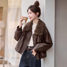 批发加绒加厚冬季新款皮衣外套可拆卸毛领洋气时尚保暖女士皮夹克外套