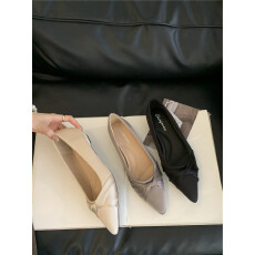 批发2026新款尖头粗跟四季单鞋