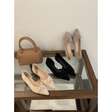 批发2026春季新款尖头单鞋侧空四季女鞋