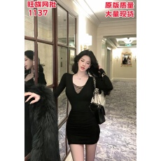 批发灰尘邓邓 【雾非雾】黑色蕾丝拼接V领长袖连衣裙D25Q4134