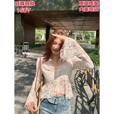 批发月落织光 法式蕾丝V领<b class='q'>收腰</b>小衫X692