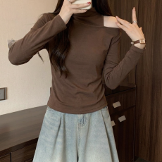 批发<b class='q'>通勤</b>风半高领露肩长袖t恤女2026年秋季新款修身显瘦打底上衣