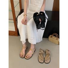韩版套趾平底仙女风一字带凉鞋女夏季新款复古百搭通勤度假罗马鞋