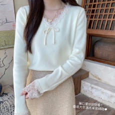 批发<b class='q'>甜美</b>蝴蝶结针织衫女2026冬季新款V领显瘦内搭长袖打底衫