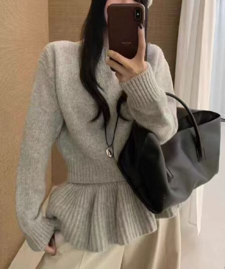 가을 겨울 한국 스타일 슬림해 보이는 라운드 넥 니트 스웨터 여성 다용도 느긋한 바람 부드러운 찹쌀 치마 커튼 디자인 탈착식 스웨터 맨위