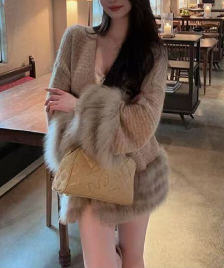 한국 동대문 다용도 와이드 부드러운 찹쌀 느긋한 보온 라운드 넥 도트 무늬 스웨터 여자 겨울 루즈핏 경기 스카프 트렌디