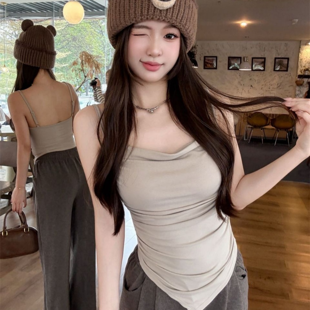 여름 새로운 순수한 욕망 바람 주름 디자인 캐미솔 몸매 가꾸기 슬림해 보이는 여성 고정 벨트 가슴 패드 의류