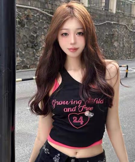 핫걸 아메리칸 알파벳 프린트 작은 슬링 조끼 여성 인사이드 가져 가라. 아름다움 뒤로 디자인 센스 외출용 페이크 레이어드 쇼트 스타일 맨위