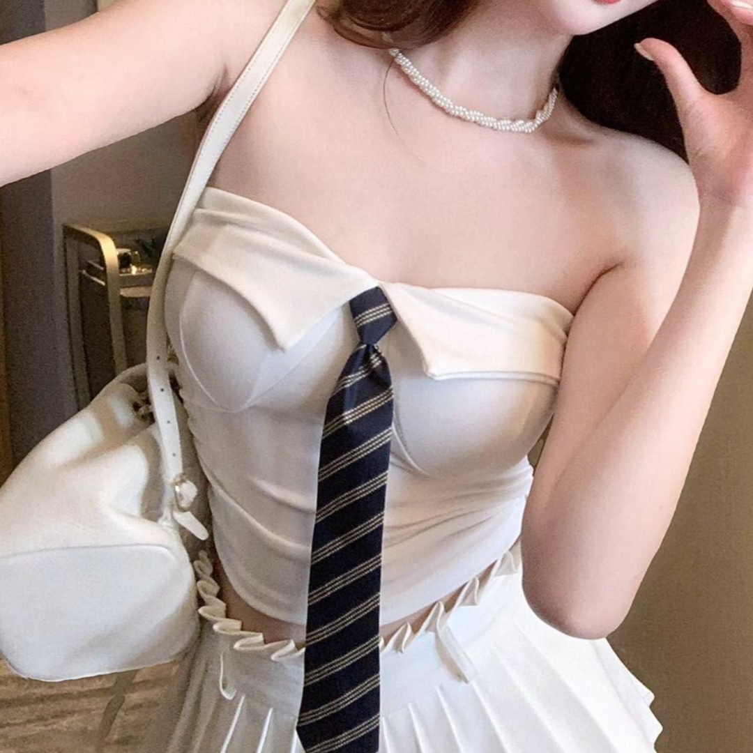 폴로 칼라 스트라이프 넥타이 한 단어 와이 아름다움 뒤로 달콤한 매운맛 몸매 가꾸기 쇼트 스타일 맨위