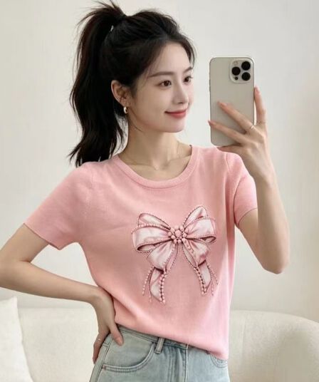 나비 매듭 광장 칼라 긍정적 인 어깨 반팔 티셔츠 여성 여름 2026 새로운 순수한 욕망 달콤한 핫걸 쇼트 스타일 작은 맨위 반소매