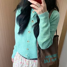 批发<b class='q'>薄</b>荷绿色复古卷边针织<b class='q'>开衫</b>毛衣外套女新款春秋季软糯早春外搭上衣