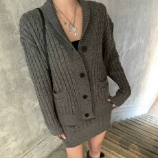 批发韩系翻领麻花针织套装女<b class='q'>春</b>季慵懒风开衫外套包臀短裙两件套
