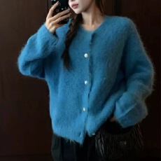 批发韩系软糯<b class='q'>马海毛</b>毛衣外套女2026温柔风宽松短款针织<b class='q'>开衫</b>上衣