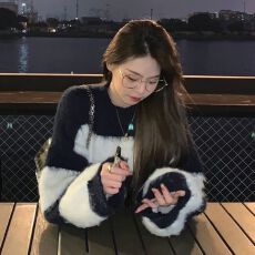 批发韩版慵懒风加厚毛衣秋季新款撞色条纹<b class='q'>时尚</b>减龄套头长袖上衣女
