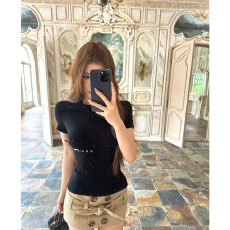 批发美式辣妹风正肩短袖<b class='q'>T</b><b class='q'>恤</b>夏季胸前皮带扣装饰修身显瘦上衣带胸垫