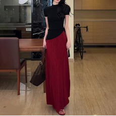 批发开<b class='q'>春</b>穿搭一整套纯欲风不规则简约上衣高腰气质宽松百搭显瘦半身裙