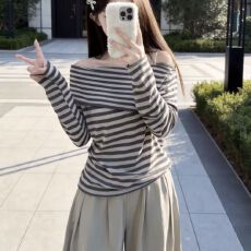 批发巨好看穿搭一整套2026新款长袖斜肩条纹上衣女秋季阔腿裤<b class='q'>套装</b>