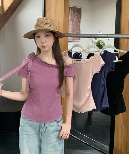 통통한 여동생 여름 새로운 달콤한 스타일 비스듬한 어깨 레이스 조각 레이스업 펌프 Pleat 디자인 센스 품격 반팔 맨위