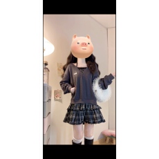 批发大码女装学院风纯色针织纹理卫衣挂脖法式格子y2k假两件<b class='q'>连衣裙</b>