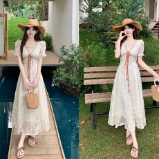 批发2026夏季新款法式温柔风蕾丝连衣裙女仙女收腰显瘦长裙子
