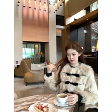 批发番茄侠 古堡甜心 vtg黑丝绒蝴蝶结<b class='q'>短</b>款毛毛<b class='q'>外套女</b>钩扣仿皮草外套