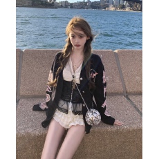 批发你的懒懒llan【很难不爱的少女感】软糯亲肤慵懒卡通刺绣毛衣外套