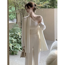 批发2025秋冬<b class='q'>韩国</b>东大门网红同款GLYP潮牌针织尖工优品三件套毛衣女